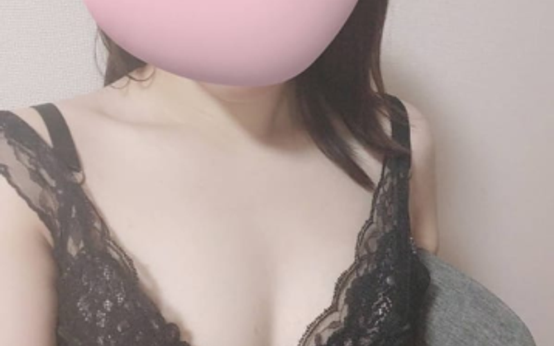 菜々美(22)