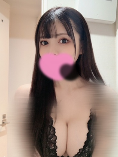 あみな(25)
