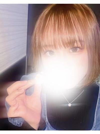 みな(18)
