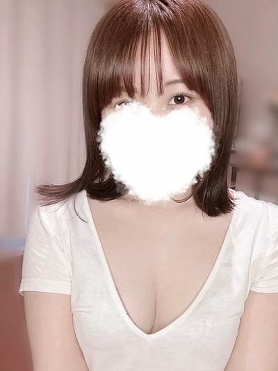 三田くるみ (22歳)