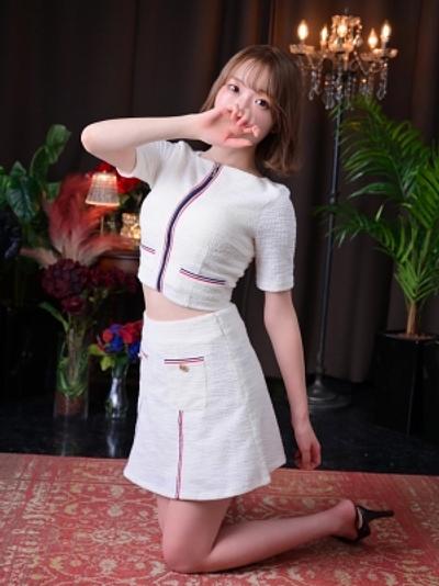 伊織アヤメ(26)