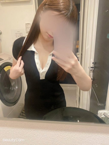 佐藤ひな(24)