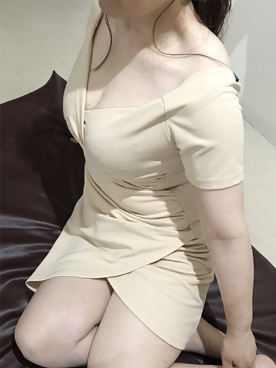 くろがね弥生(40)