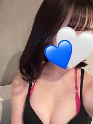 長濱ゆいな(23)
