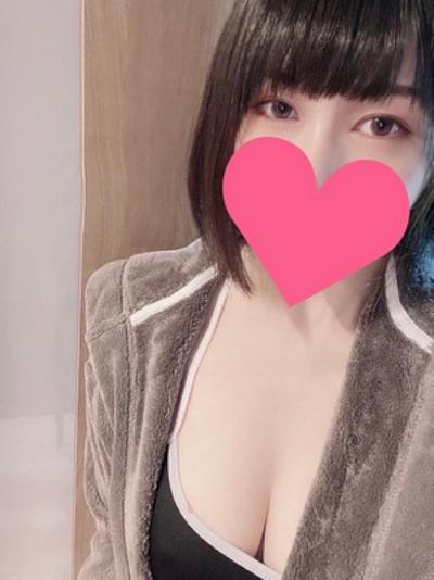 君島かなえ(26)