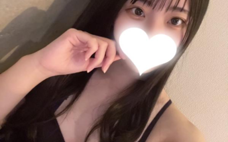 菅井なな(22)