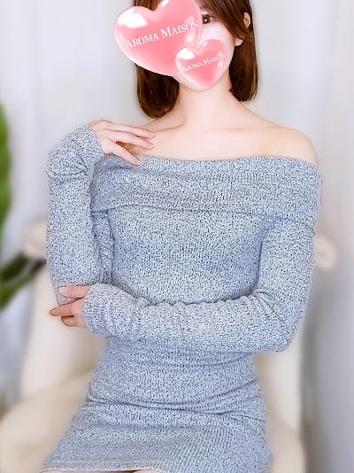 星咲れいか(28)