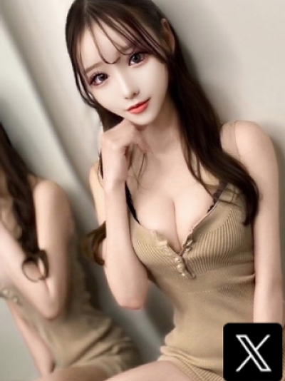 泉らな(22)