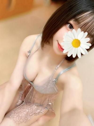 夏風かほ(22)