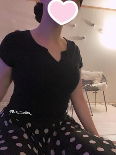 めいこ(28)