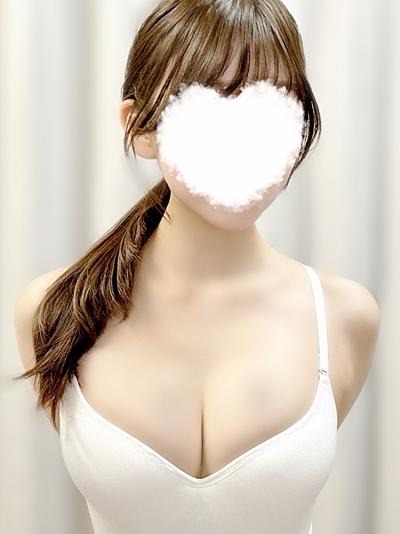 桃瀬 るな (22)