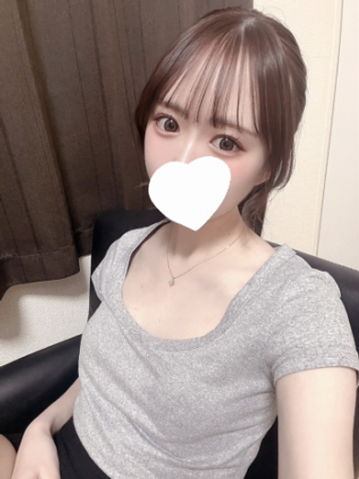 もえ(22)