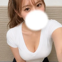 セリナ(22)