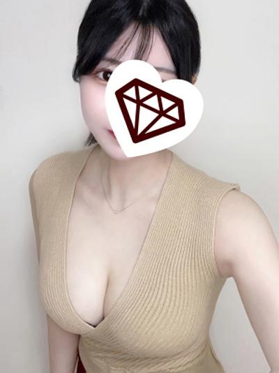 夏目ひより(21)