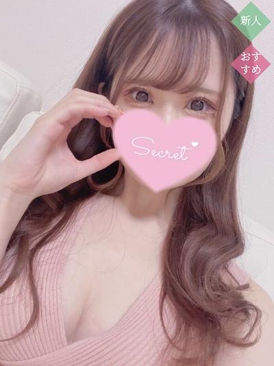 桃瀬ゆあ(22)