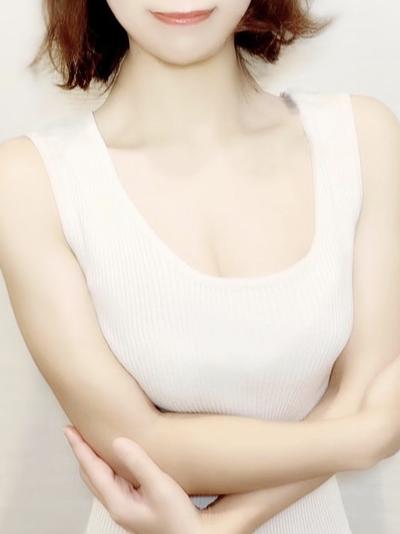 三上あやの(28)