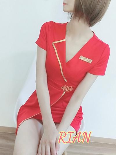 明日花リアン(30)