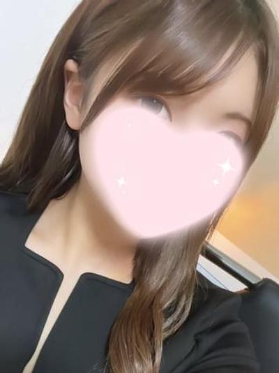菜々(22)