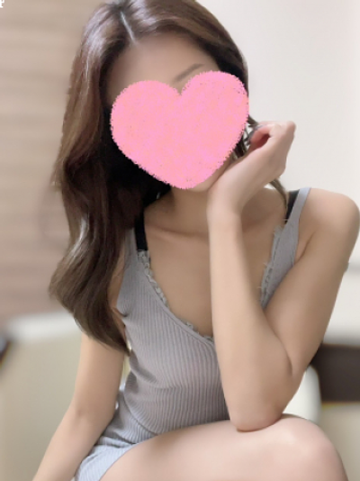 はる(22)