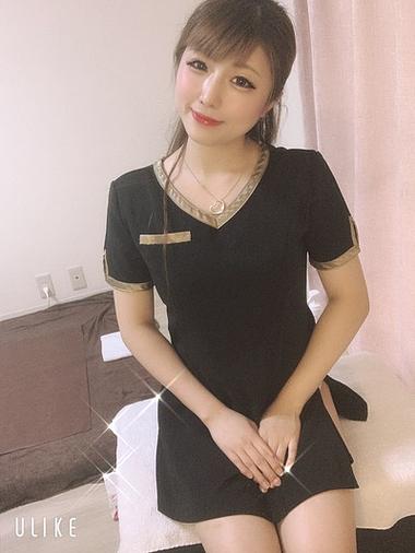ももこ(23)